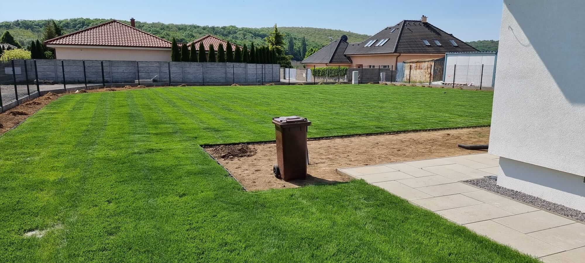 2000x900